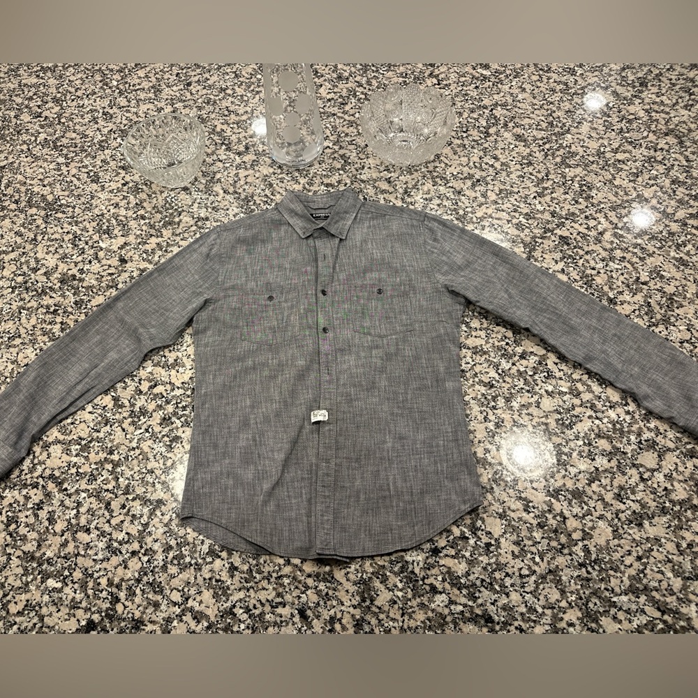 EXPRESS brand Men’s Long Sleeve Button Down - Size Small - Good Condition
